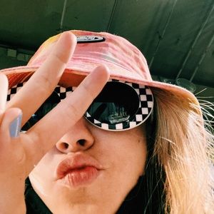 Meet your Posher, Sahalee